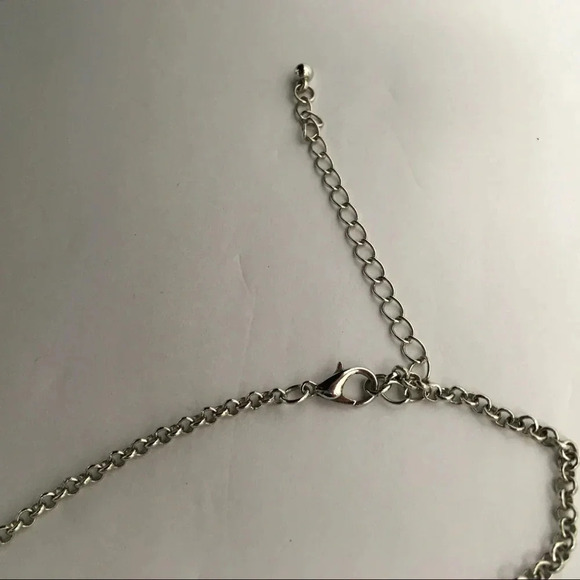 Black Teardrop Cluster Statement Necklace - Picture 5 of 5